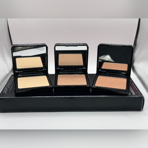 Japonesque Other - Pressed Powder Highlighter Trio — Champagne, Bronze, Rose Gold